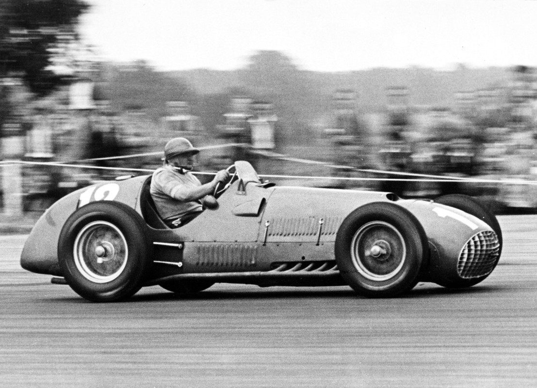 GPL-1951-British-GP-Gonzalez-Ferrari.jpg