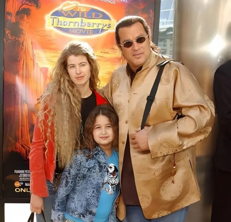 Steven Seagal - Página 14 Savannah-parent