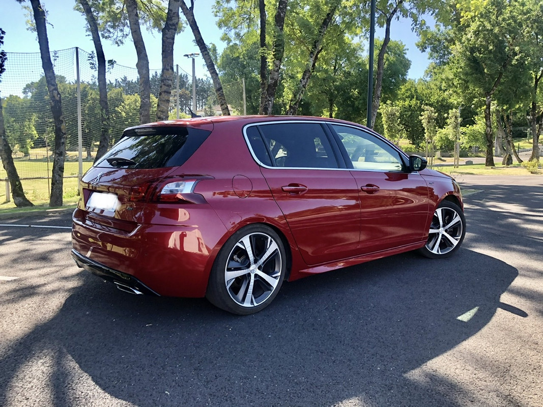 7E8B1617-39E8-4743-BBE6-E7880AE8F8DE