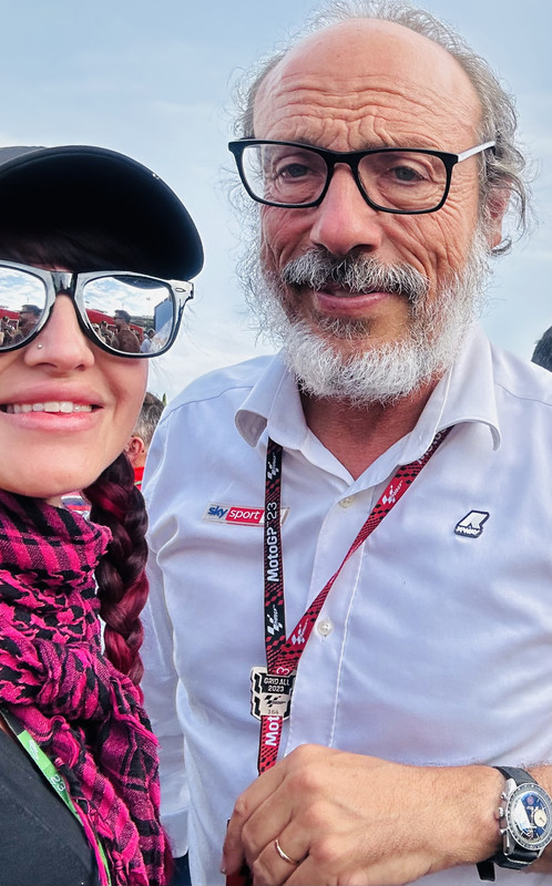 E671BA98-A592-4A27-8FA8-B64E16BD39A5