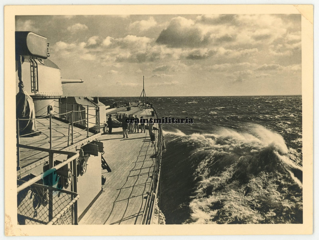 Orig. Foto schwere Kreuzer Prinz Eugen m. Geschütz Steuerbord - Schiff Ostsee