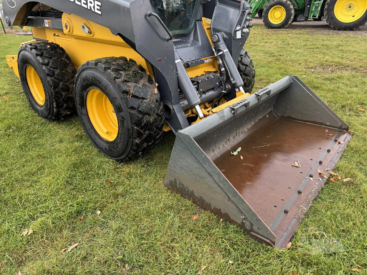 Vehicle thumbnail 13