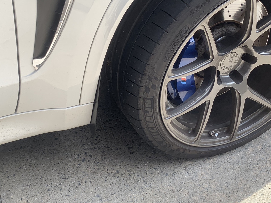 D97BD3A3-2FD7-42EB-9D1F-144A1ED1FAFF