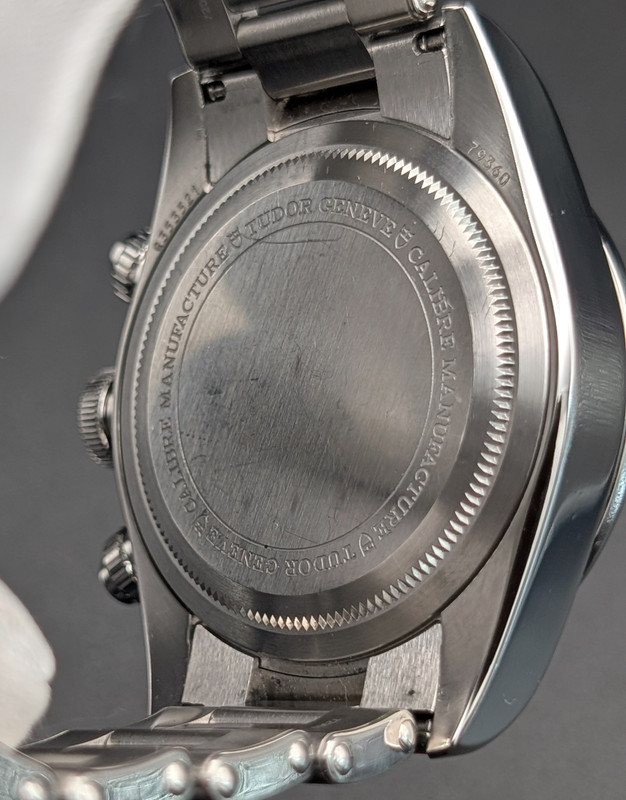 PXL 20251121 223811423 PORTRAIT ORIGINAL