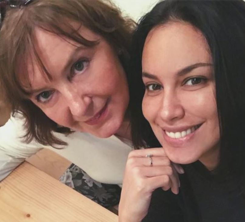 Sophia Latjuba bersama ibunya Anna Muller