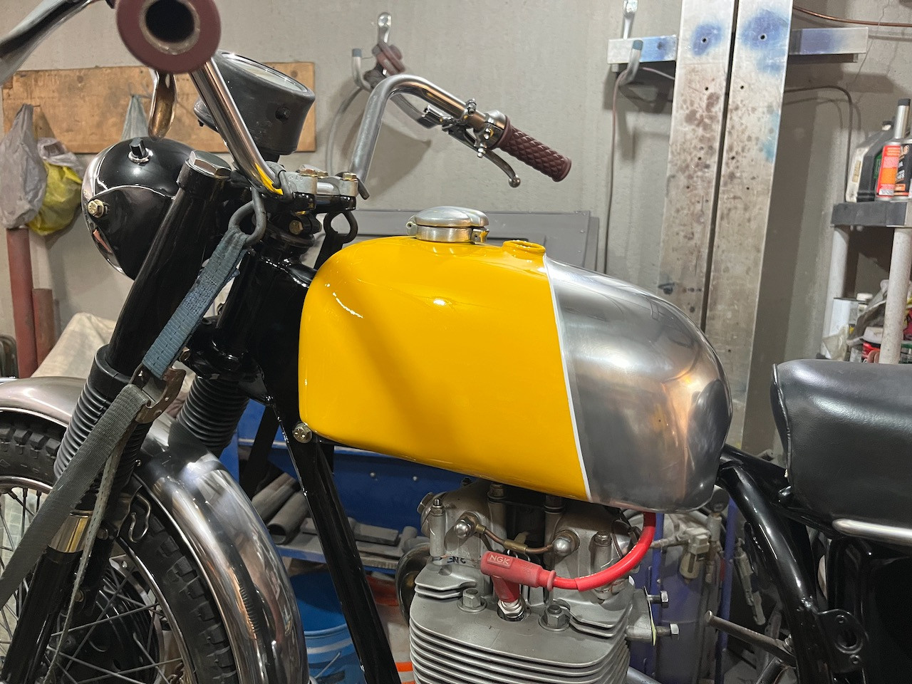 B44VS newly painted gas tank close