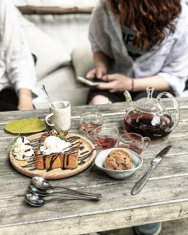 Mê mẩn 8 QUÁN CAFE DECOR GIÁNG SINH siêu lộng lẫy ở Hà Nội cho các tín đồ sống ảo - ảnh 29 me man 8 quan cafe decor giang sinh sieu long lay o ha noi cho cac tin do song ao - anh 29