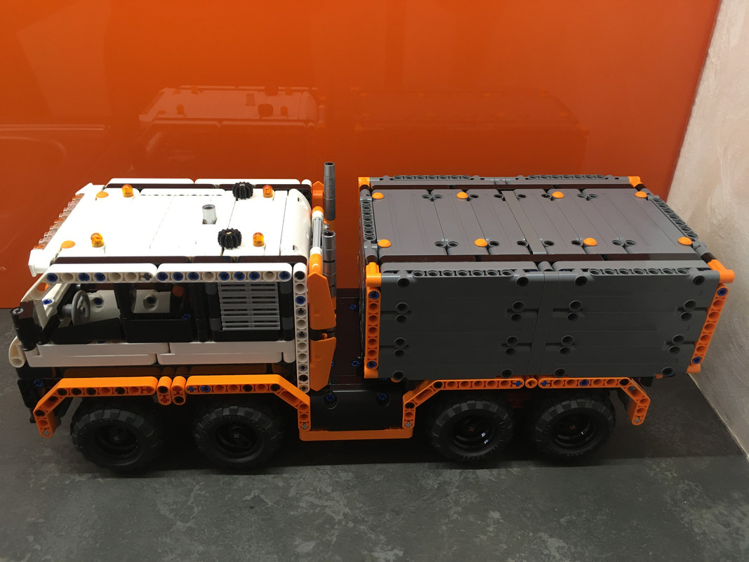 053AB2C7-95E4-421C-AD93-20CA1B2D15A1