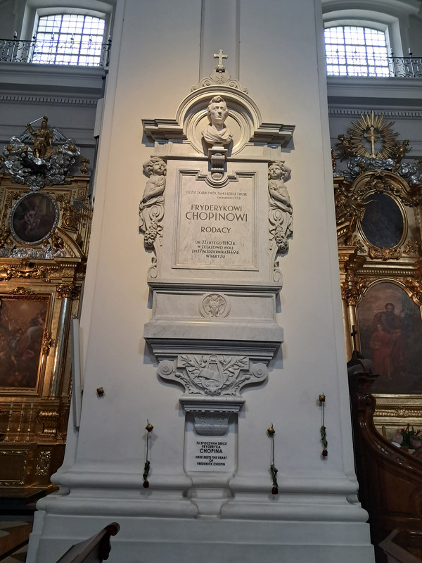Varsovia 2024 la ciudad Fénix que resurgió de sus cenizas. - Blogs of Poland - Dia 1-Palacio Real, centro histórico y Free tour. (33)