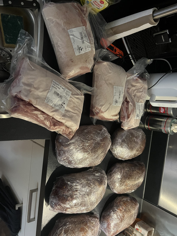 FA5D9FB5-365A-4333-9063-1C5A3D78B191