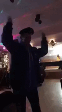 major-suchodolski-tanczy.gif