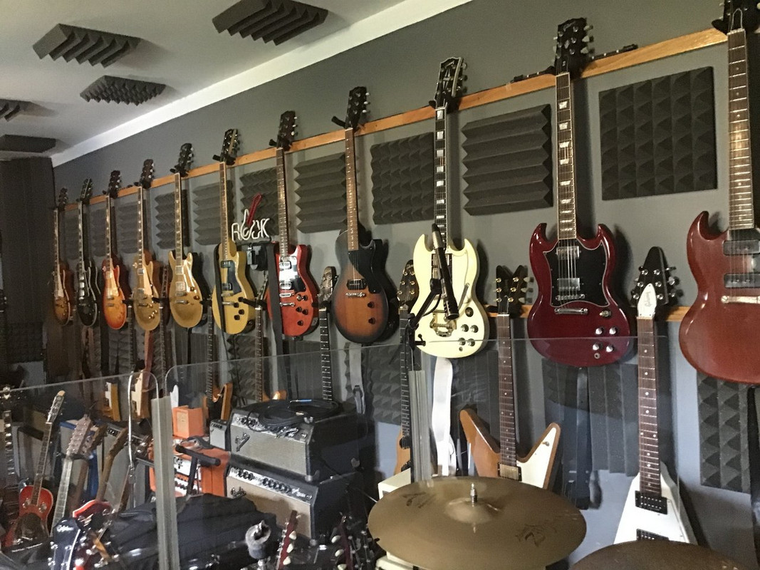 F998F687-6D57-4018-8ACE-4B12572539CD