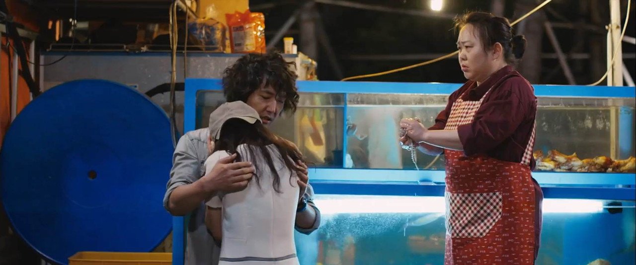 Love Clinique 2012 WebRip [Hindi + Tamil + Telugu + Korean] 480p, 720p ESub Screenshot