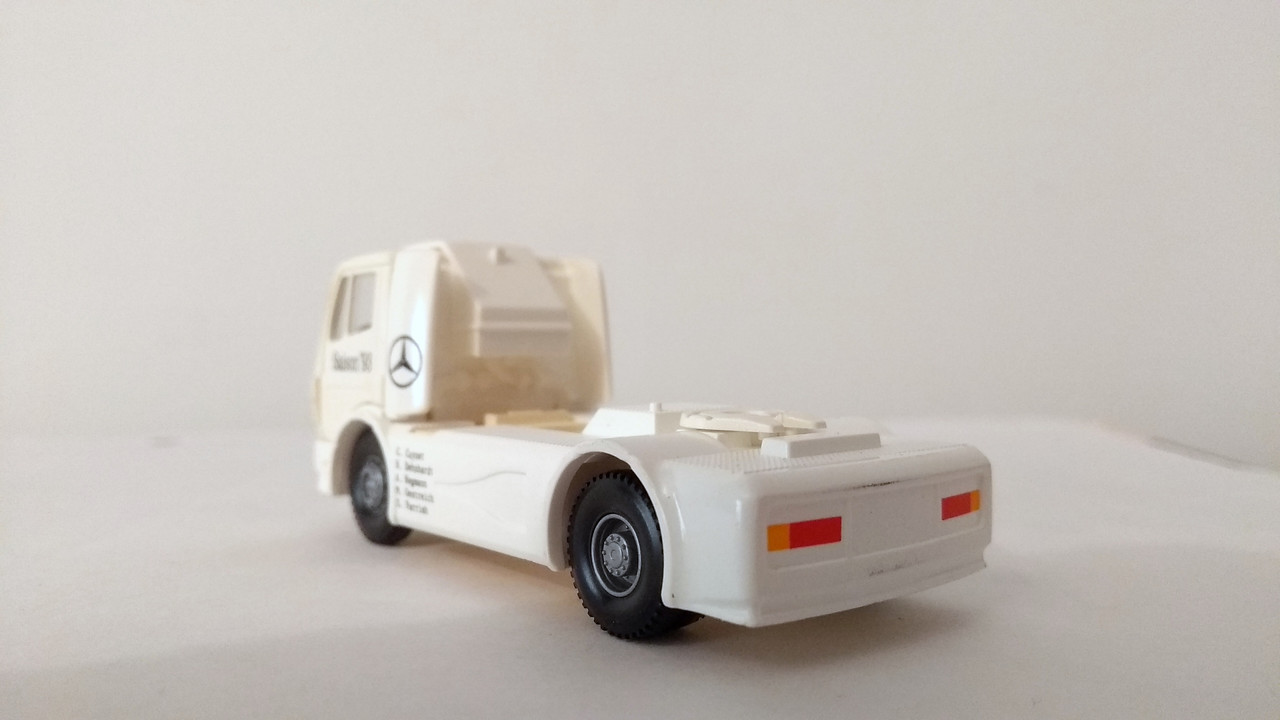 Mcht (8428)