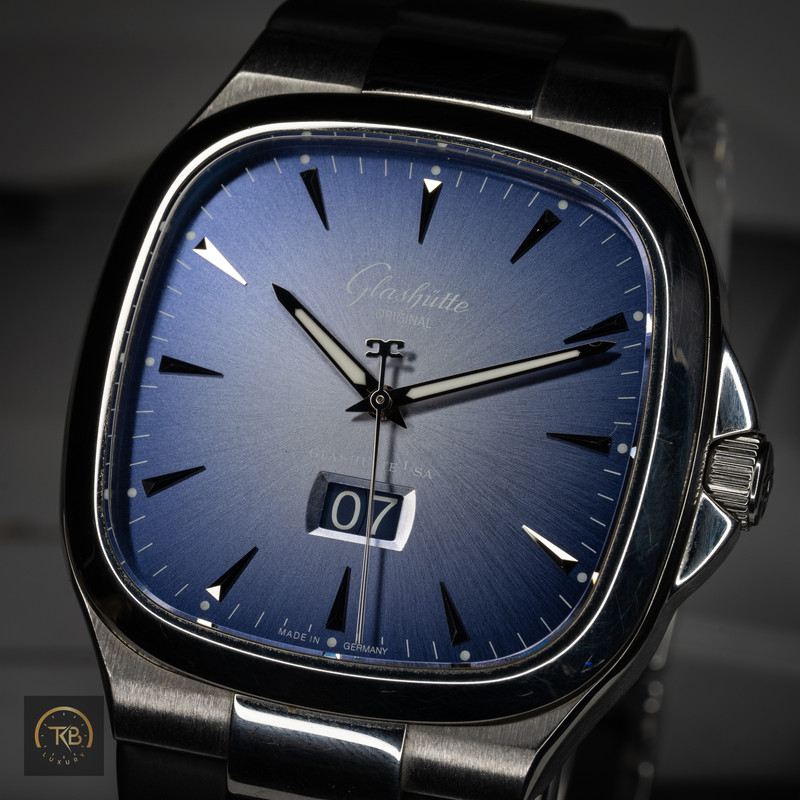 Glashutte Original Seventies Panorama Date - Image 12
