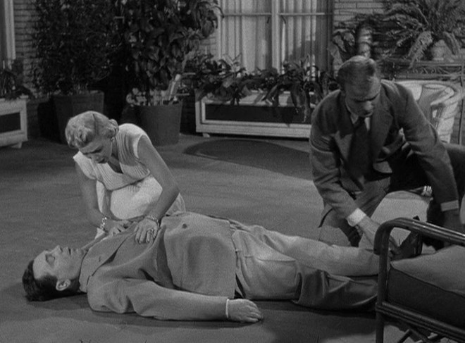 The Marrying Kind (1952) DVDRip.Dual.mkv_snapshot_00.43.21.265