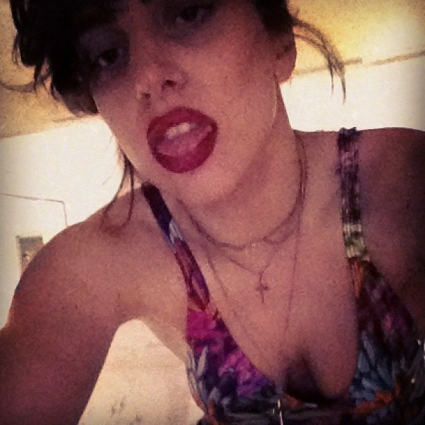 11-10-12-Instagram-002.webp