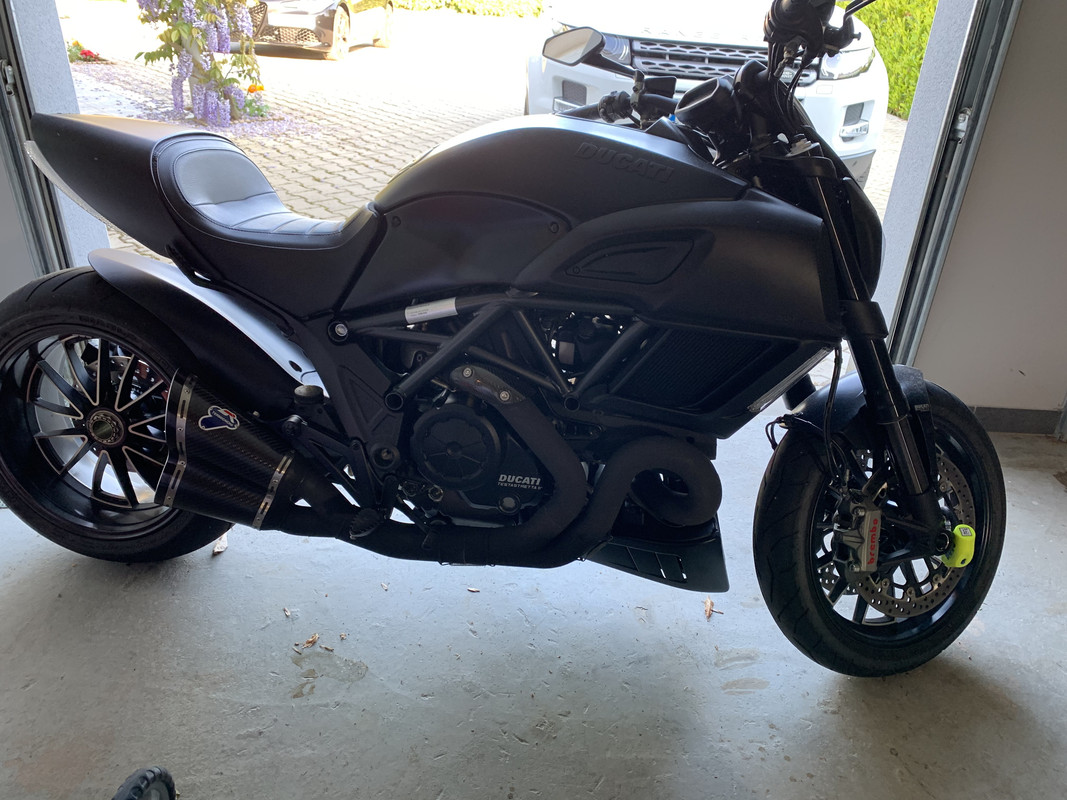 1E0C5D0D-1AED-4818-8520-8B2F6AC5F295