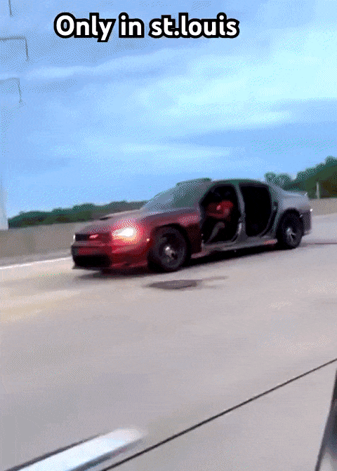 Scholars-In-St-Louis-Made-Genius-Modifications-To-Their-Cars.gif