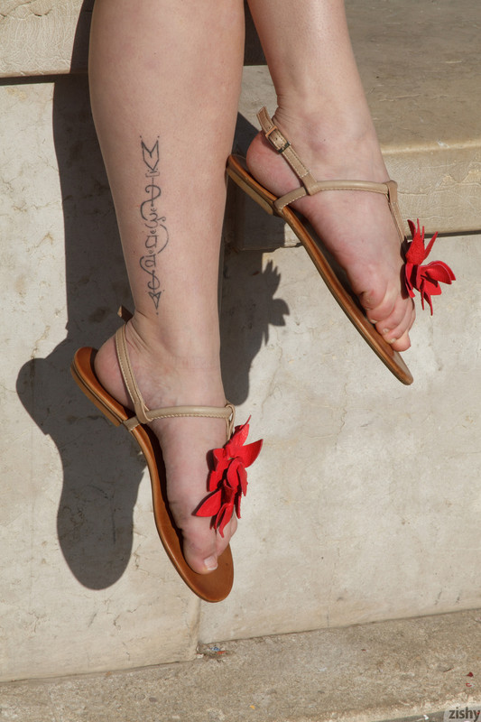 full_013_1452121001106841