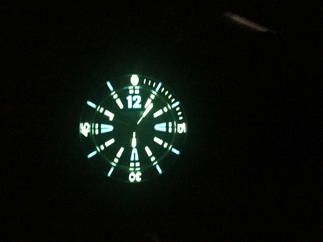 8D672240-8015-47E6-90CE-64D9F7B5850F