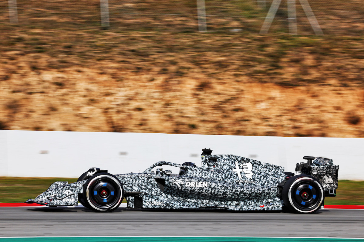 [Imagen: f1-test-barcellona-day-2-gallery-fotografica-244.jpg]