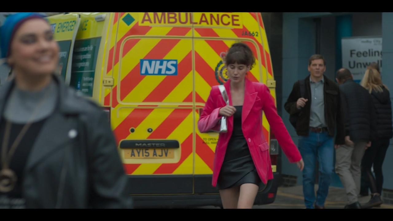 2023-04-08_21_35_BBC1_Casualty_37x26_Welcome-to-the-Warzone.mp4_snapshot_00.52.31.494