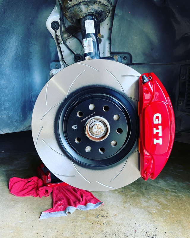 BB45937C-1198-46F2-B897-ADE5E1F64489