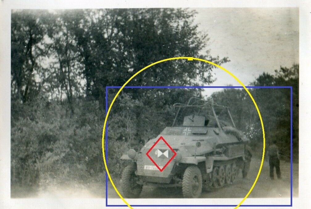 FOTO Panzer Spähwagen eines Divisions KDR 1943 in Russland