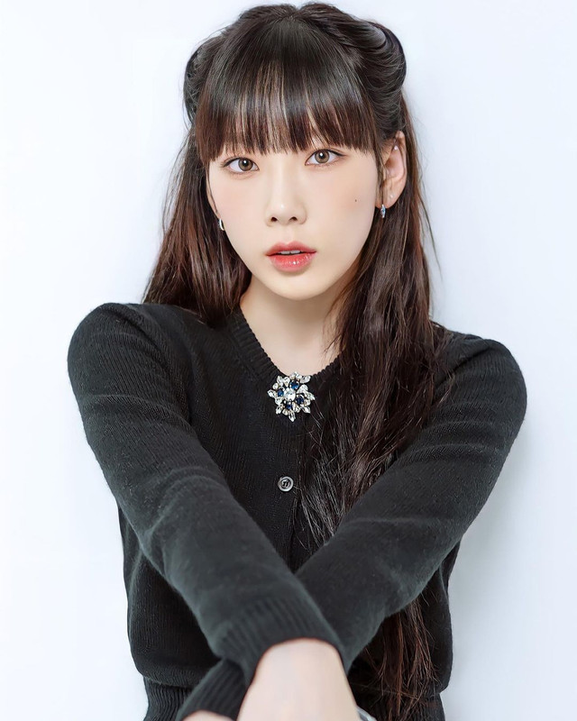 7 Potret Taeyeon SNSD jadi model majalah Jepang, baby face banget