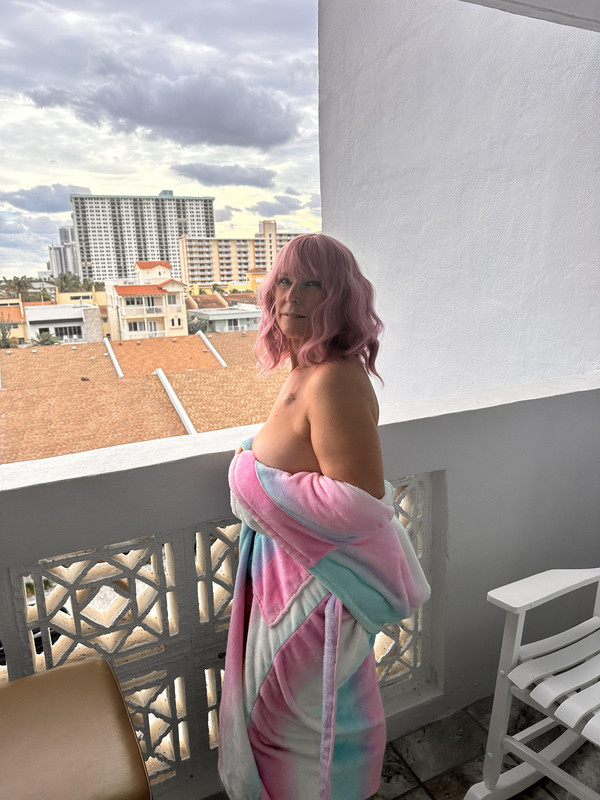 Nudes-221
