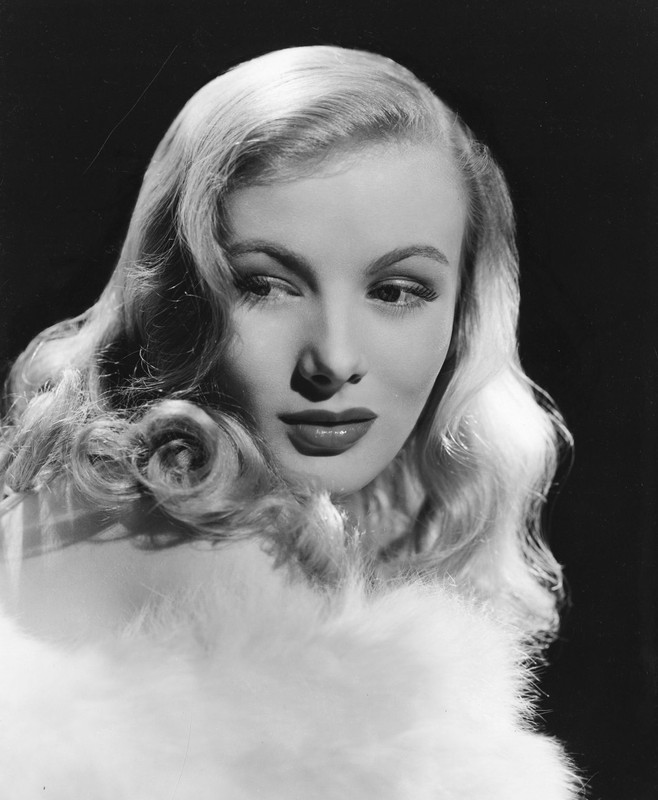 veronica_lake_mb21