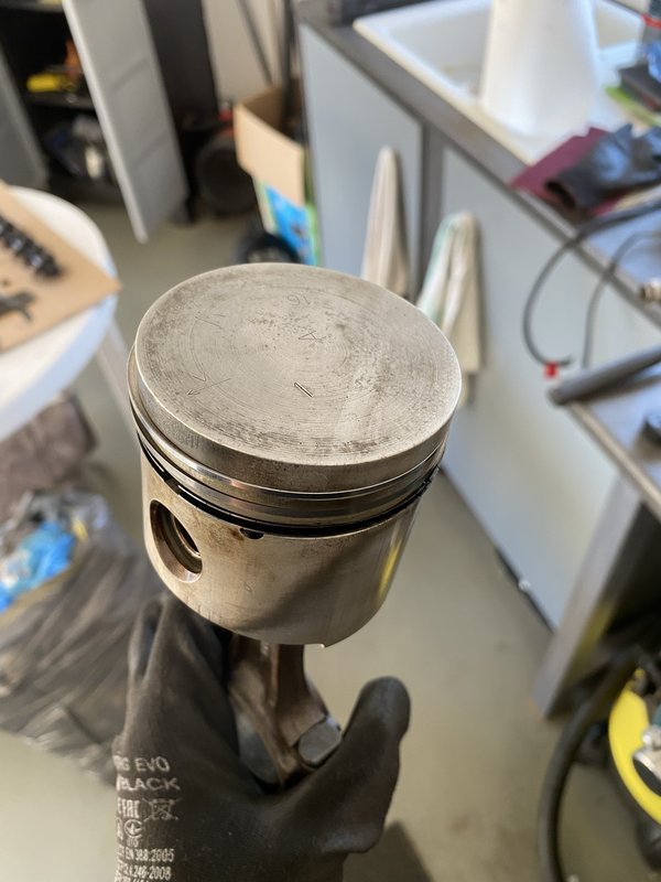 8523C061-B607-4CAA-88AF-EFB5E9B2172B