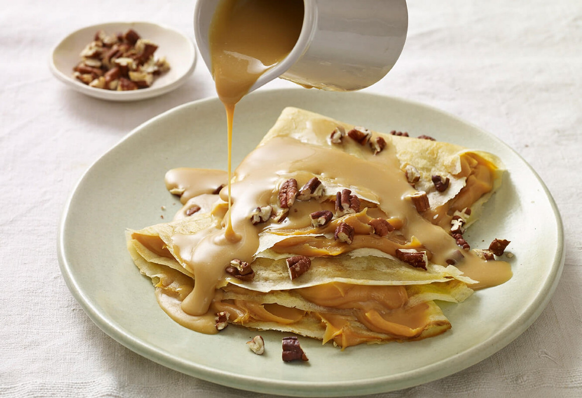 Crepas de cajeta y nuez ¿Cómo prepararlas para el desayuno?