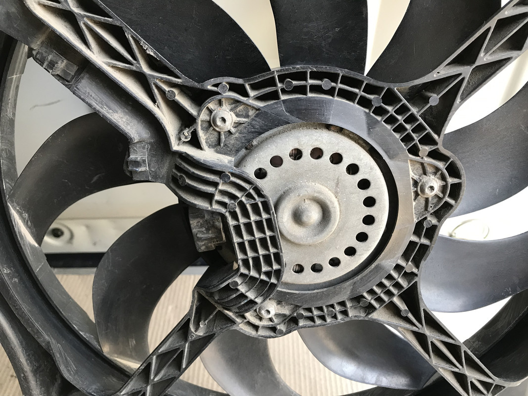 8F4865EE-1176-488C-A22B-6D32637720B6