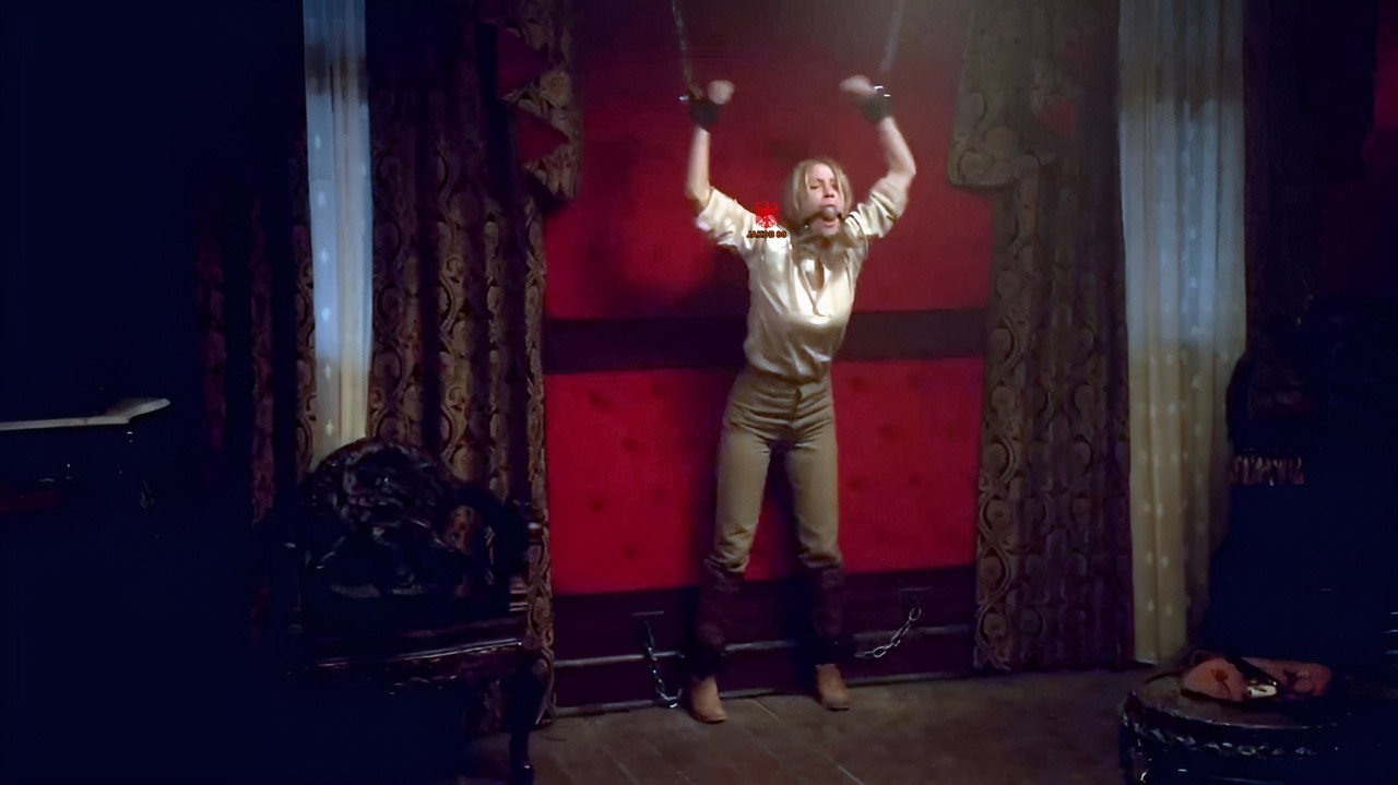 Laura Ramsey - The Sixth Gun 2013