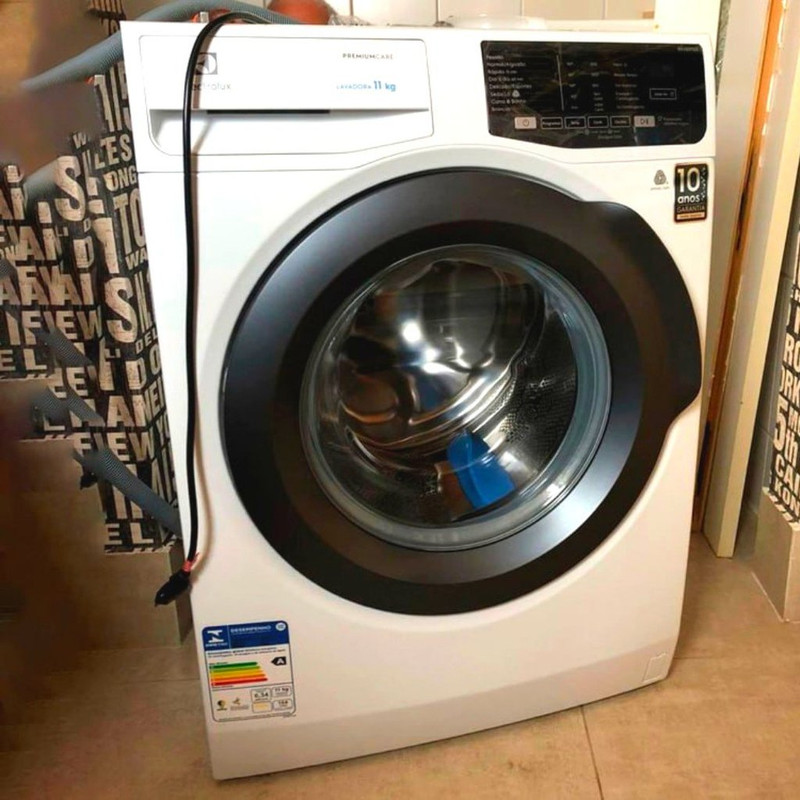 Máquina de lavar automática Electrolux Premium Care LFE11 inverter branca 11kg 127 V