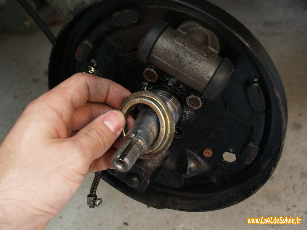 rondelle-etancheite-roulement-arriere-4l