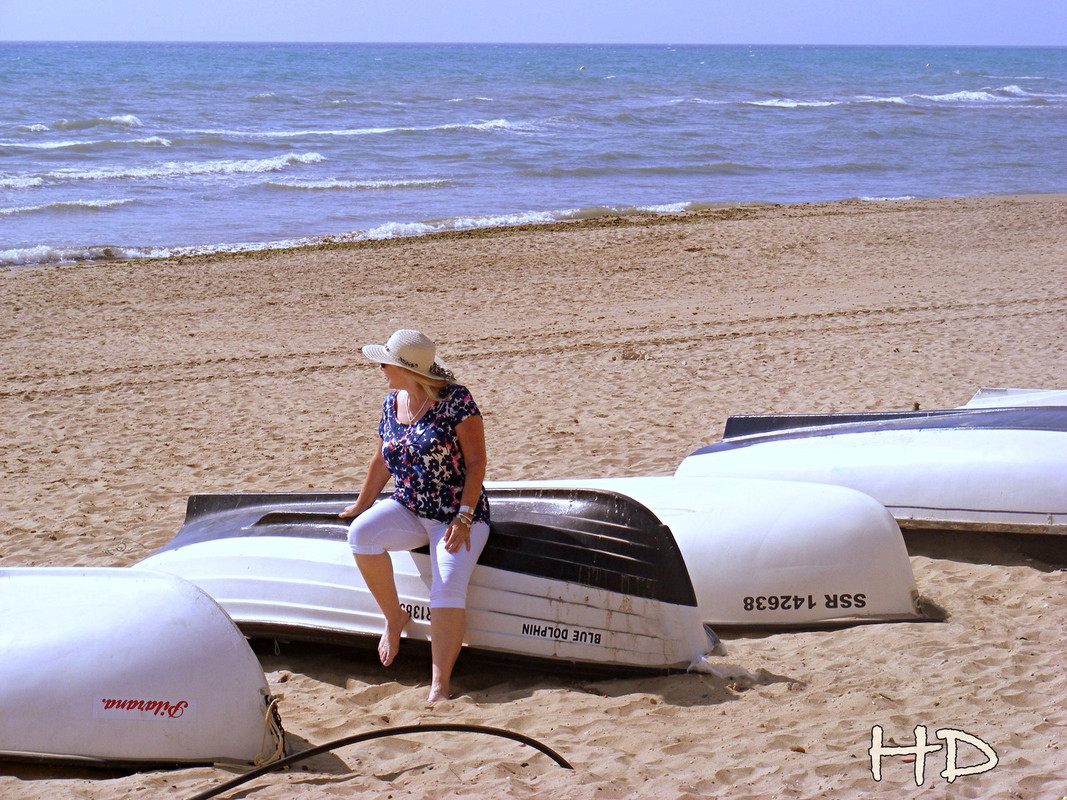 me-beach-spain-HD.jpg