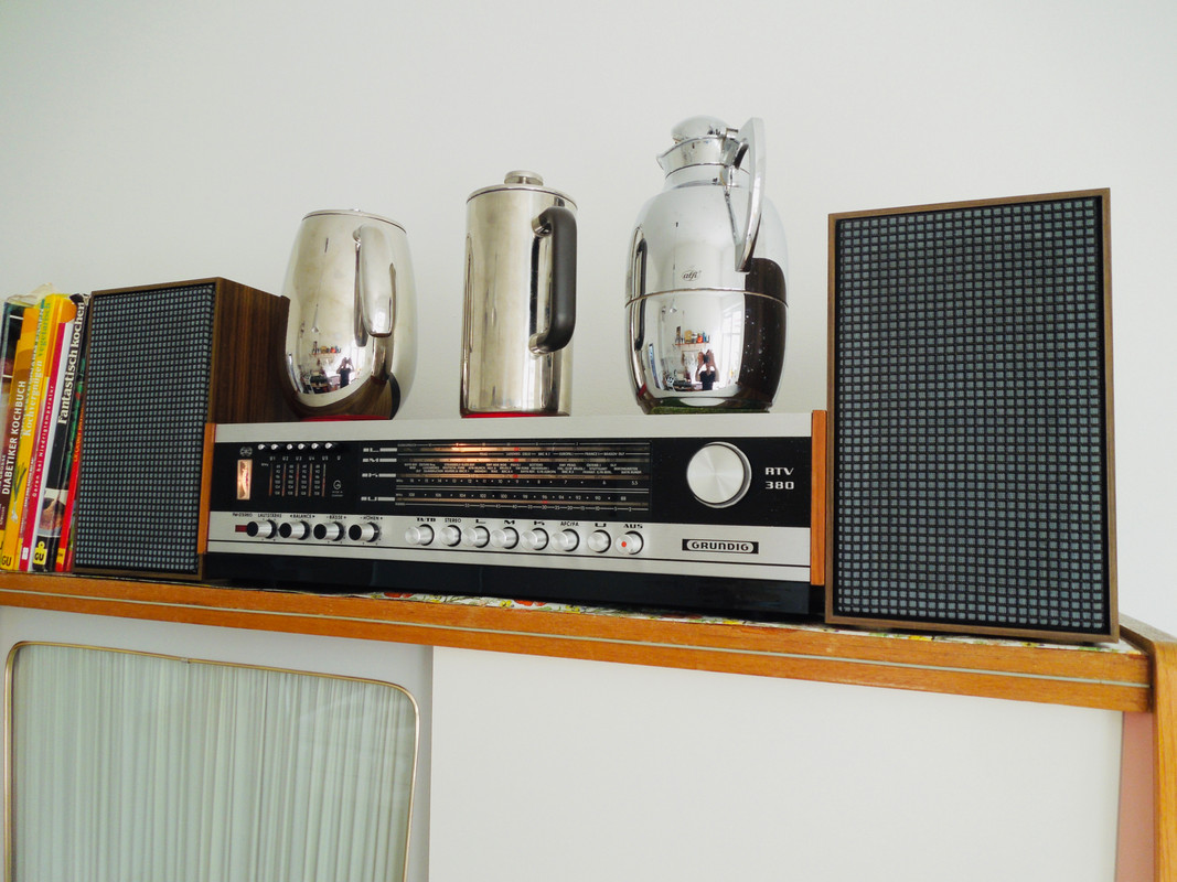 Grundig RTV 380 (1)