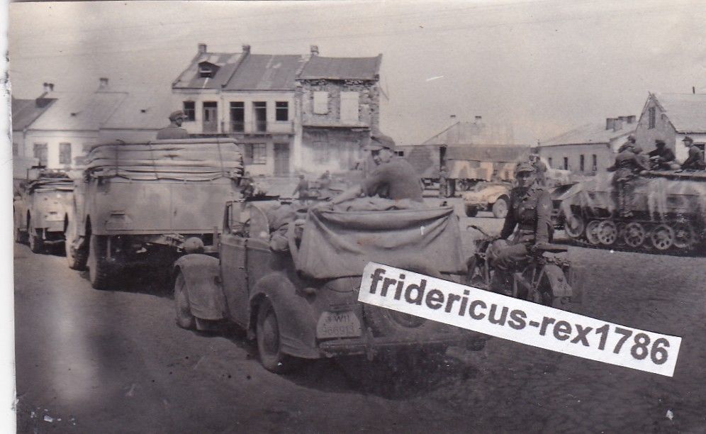 Endkampf Brückenköpf Annopol in Polen 1944 Sd Kfz 251