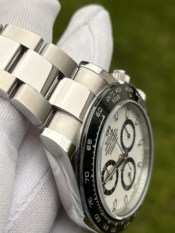 7E16EA41-53F1-4D3C-A1AB-41B0D7ECFDC3