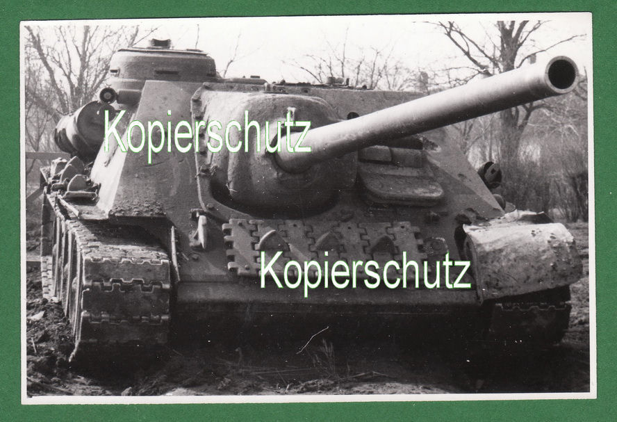 SU 100 März 1945