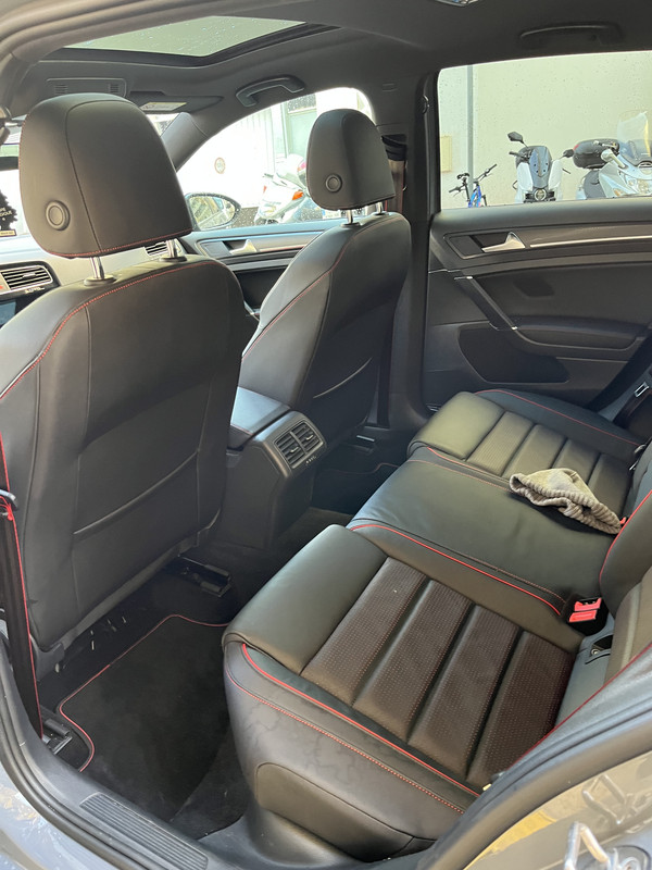 EDA9EB07-23A5-4AC1-BC8C-17BF36242B7C