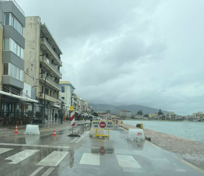 ΠΟΣΟ ΔΥΣΚΟΛΟ ΕΙΝΑΙ ΝΑ ΧΡΗΣΙΜΟΠΟΙΗΘΕΙ ΜΟΝΟ Η ΕΣΩΤΕΡΙΚΗ ΛΩΡΙΔΑ ΚΥΚΛΟΦΟΡΙΑΣ ΤΗΣ ΔΥΤΙΚΗΣ ΠΛΕΥΡΑΣ ΤΟΥ ΛΙΜΑΝΙΟΥ