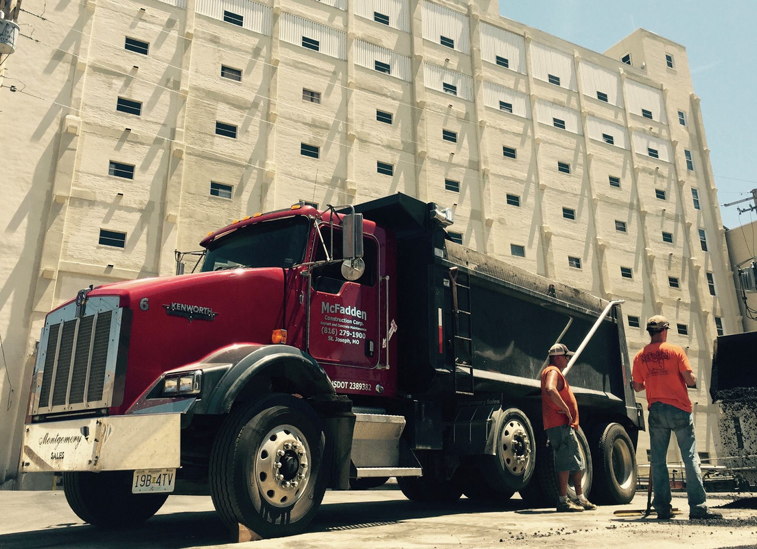 Asphalt Paving Sealing In St. Joseph MO