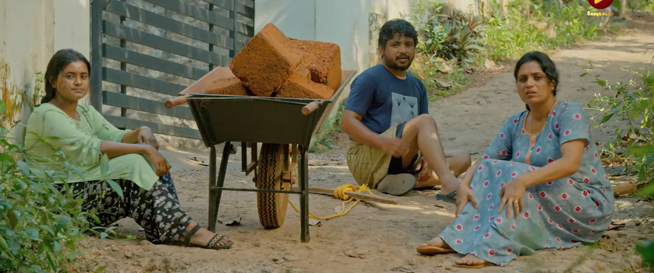 Communist Pacha Adhava Appa 2025 WebRip [Malayalam] 480p 720p ESub Screenshot