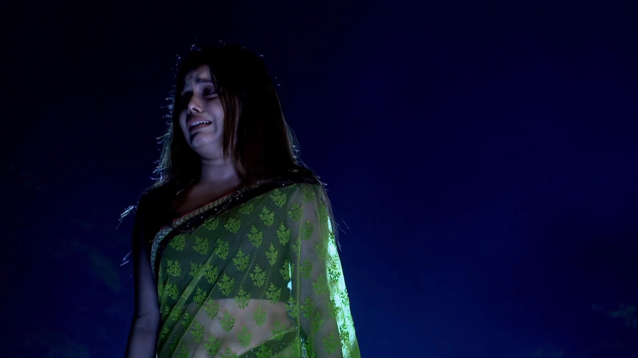 Desi serial actress multiple navel show.mkv_snapshot_00.42.982
