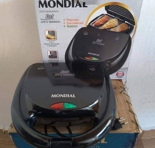 Sanduicheira Elétrica S-12 Fast Grill Sandwich Preta Mondial Cor Preto 220V