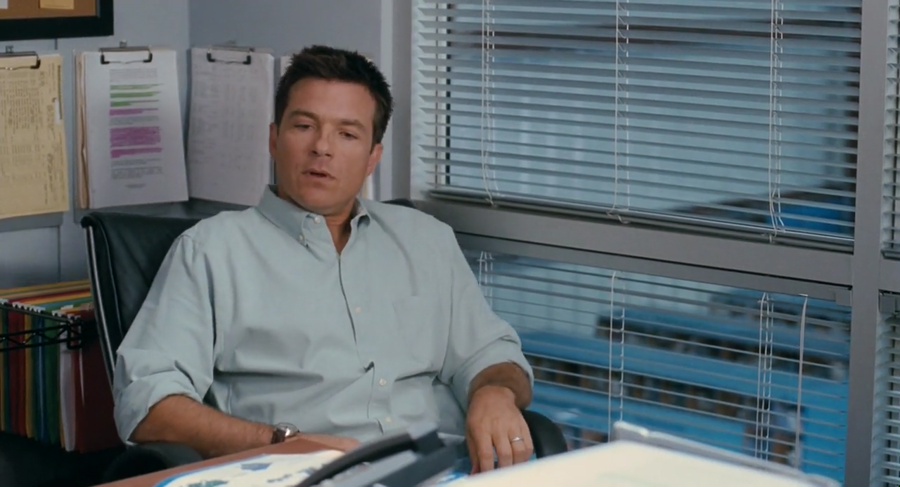 Extract 2009 BluRay [Hindi + English] 480p, 720p ESub Screenshot